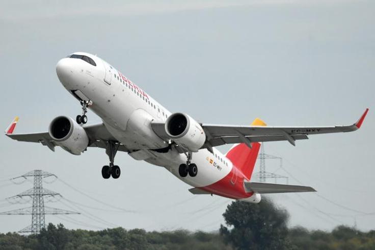 This picture shows an Airbus A-320 of the Iberia airline during take-off on September 24, 2019 at the airport in Duesseldorf, western Germany.