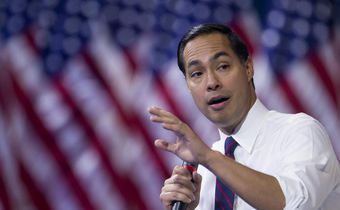 2020 Democrats Call for Gun Control in Las Vegas, 2 Years After Mass Shooting There
