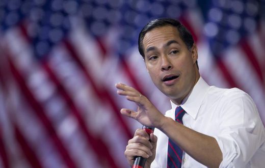 2020 Democrats Call for Gun Control in Las Vegas, 2 Years After Mass Shooting There