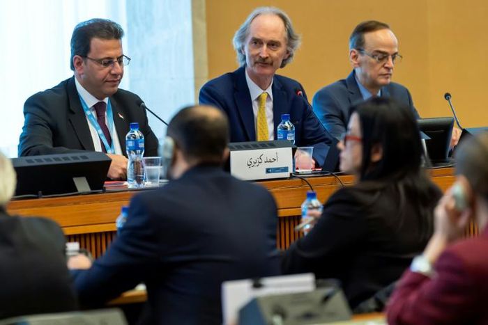 UN Syria envoy Geir Pedersen flanked by  metting co-chairs Ahmad Kuzbari (l) and Hadi Albahra in Geneva