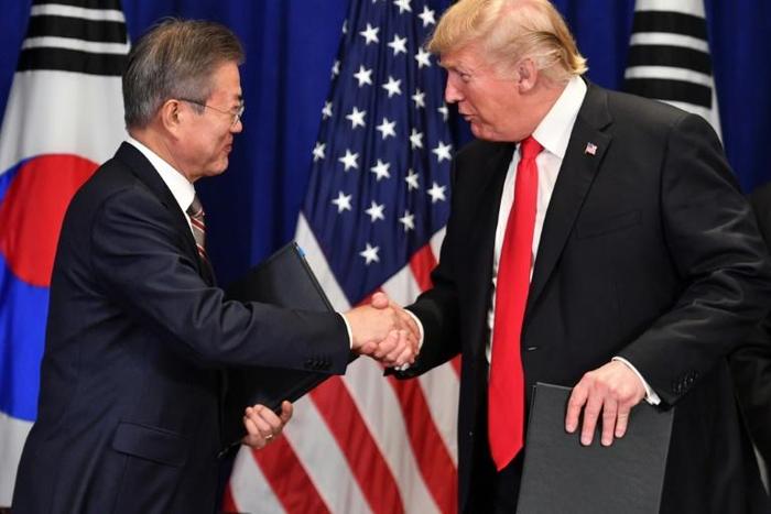 US President Donald Trump and South Korean President Moon Jae-in will meet in April in Washington