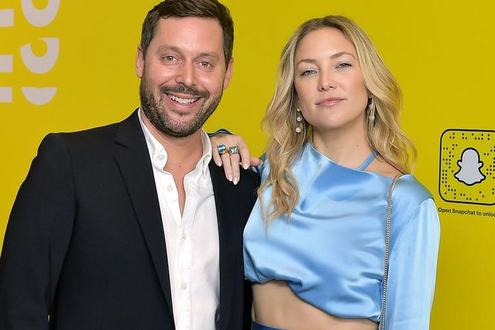 Kate Hudson Shows Off Post-Baby Abs In Crop Top