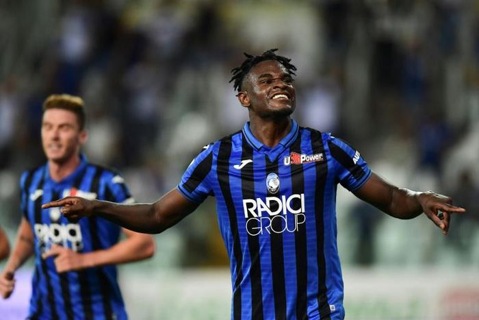 Atalanta's Colombian forward Duvan Zapata opened the scoring at Roma