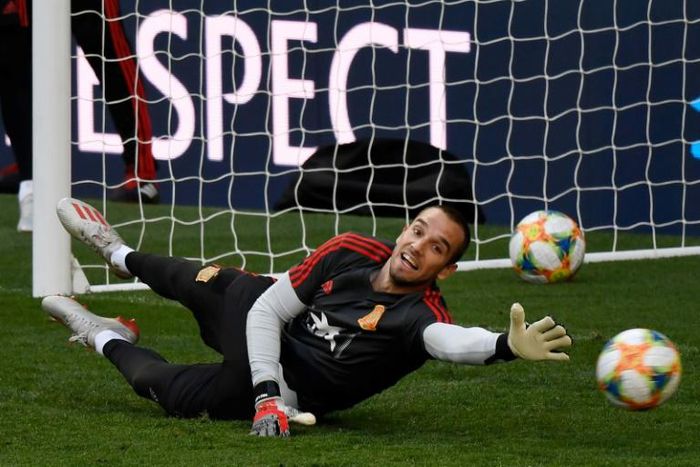 Spain goalkeeper Pau Lopez becomes Roma's fourth signing of the summer