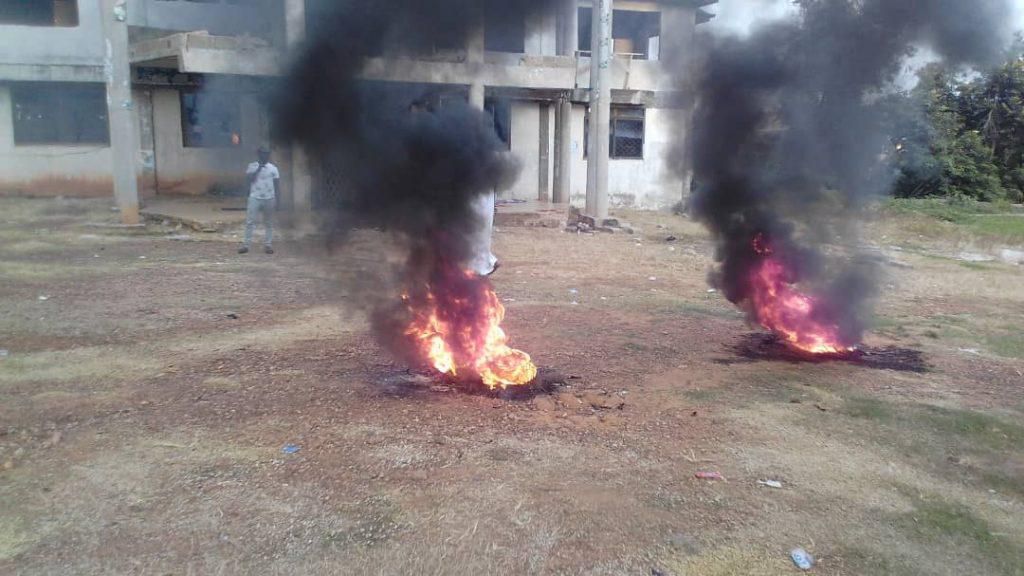 NDC youth lock up party office and burn tyres