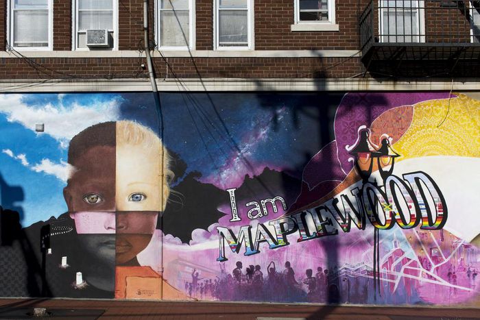 A Suburb Believed in Liberal Ideals. Then Came a New Busing Plan.