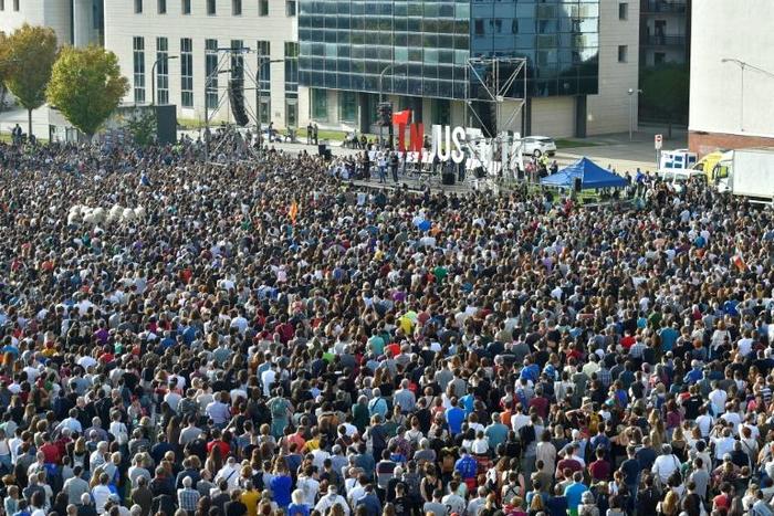 Thousands demonstrated in front of the local courthouse in Pamplona, where the original trial took place