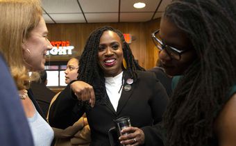 Ayanna Pressley Endorses Elizabeth Warren for President