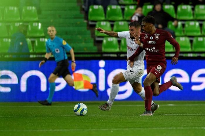 Manuel Cabit (R) played for Metz in Saturday's 2-2 draw at home to Montpellier