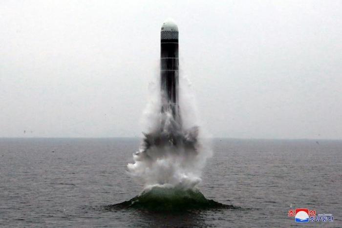 This picture taken on the morning of October 2, 2019 and released by North Korea's official Korean Central News Agency (KCNA) on October 3, 2019 shows the test-firing of "the new-type SLBM Pukguksong-3" in the waters off Wonsan Bay of the East Sea of K...