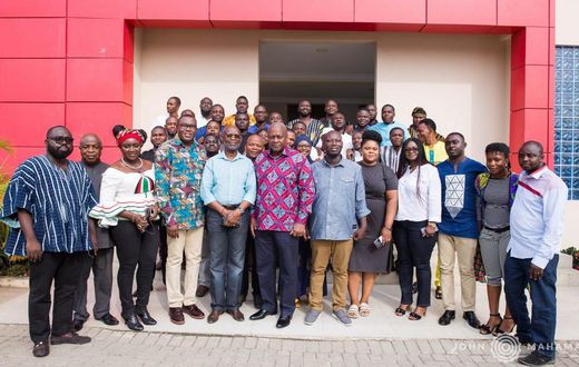 Mahama interacts with NDC youth organisers