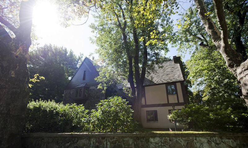 Todt Hill on Staten Island: Frank Cali's Neighborhood Is Known for Mob Ties