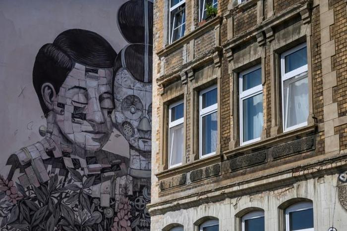 A new urban culture project in the German city of Halle, 170 kilometres (around 100 miles) southwest of Berlin, aims to promote social cohesion by transforming communist era tower blocks into monumental masterpieces