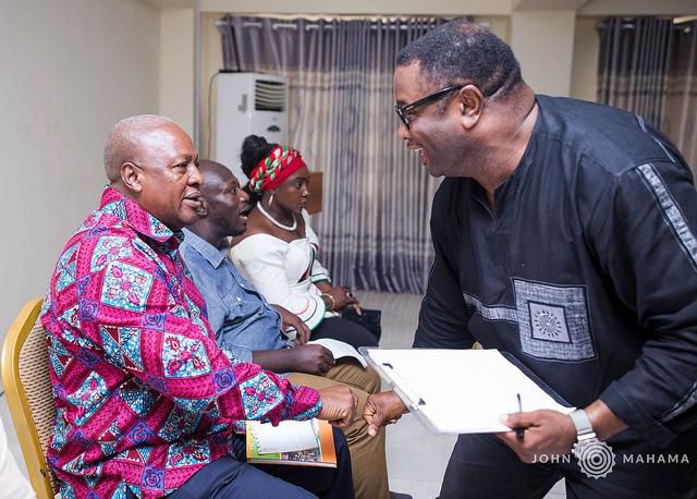 Mahama interacts with NDC youth organisers