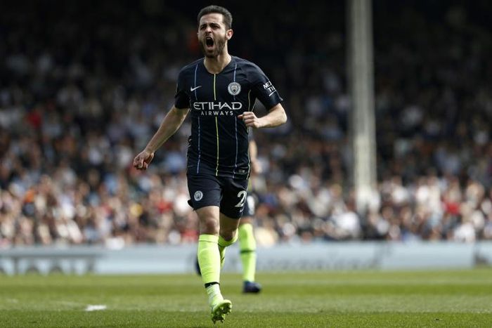 Bernardo Silva helped Manchester City move back to the top of the Premier League