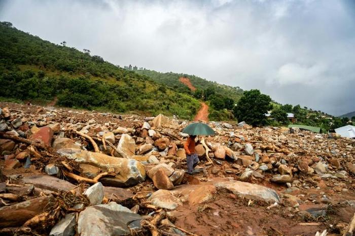 Hundreds are still missing in Mozambique and Zimbabwe since the cyclone struck on March 15