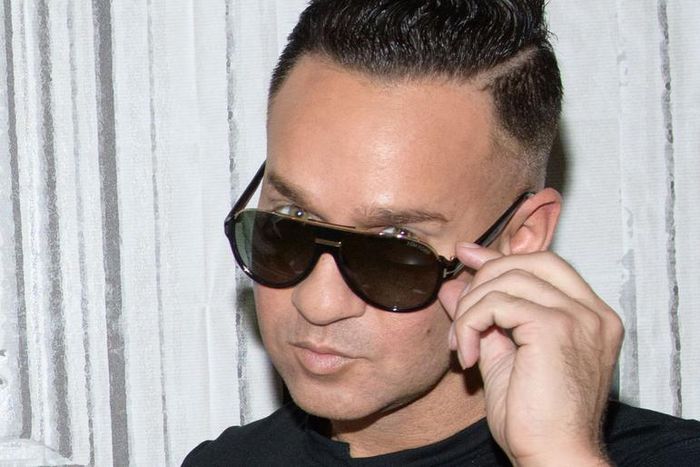 The Situation Gets the Kardashian 'Vampire Facial'