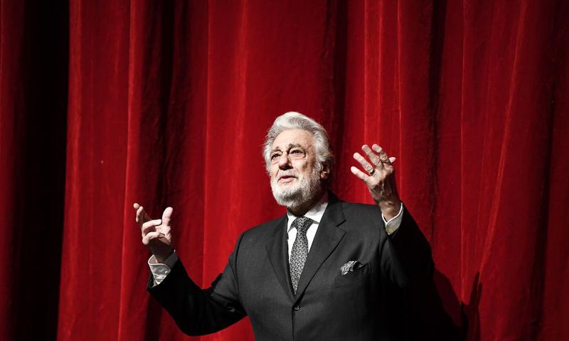 Opera Superstar Leaves the Met Under a Sexual Harassment Cloud