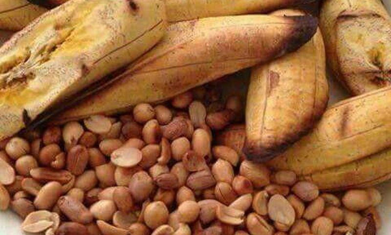 roasted plantain and groundnut