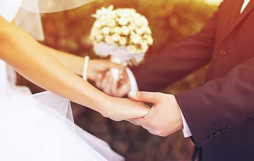 Young couple dies as they exit the court premises just minutes after marriage