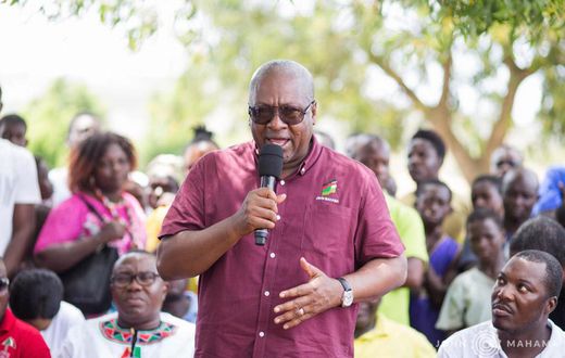 Akufo-Addo Gov’t has abandoned all my projects – Mahama fumes