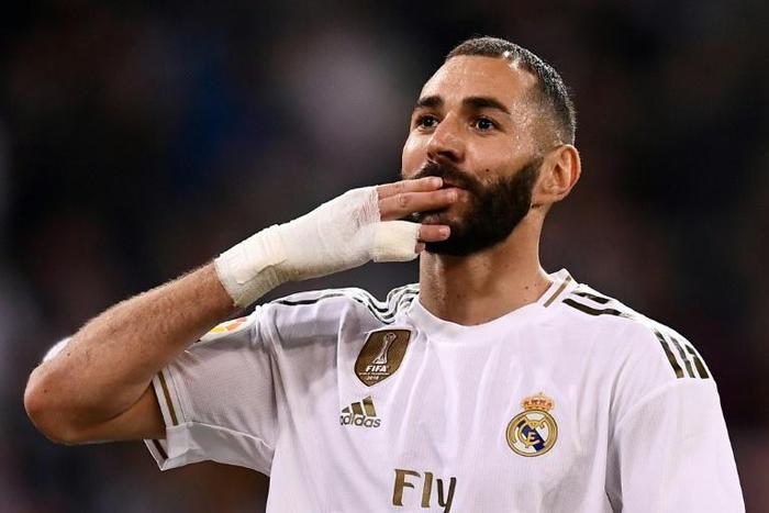 Karim Benzema went off to a standing ovation during Real Madrid's 5-0 win over Leganes in La Liga on Wednesday.