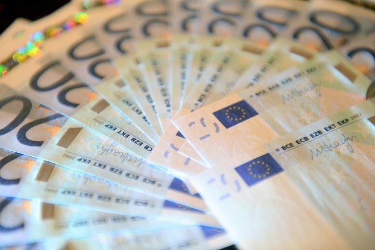 Among the 50 measures included in the two-year plan are scholarships and grants for scientific researchers and lower social security payments for selected workers