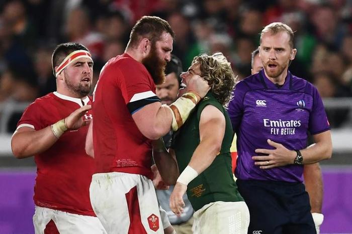 South Africa scrum-half Faf de Klerk (C) was outstanding in the World Cup semi-final