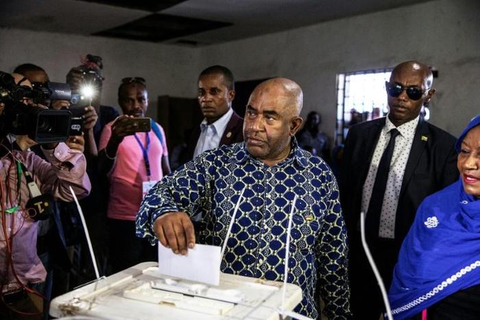 Comoros President Azali Assoumani played down sporadic incidents after voting on the main island of Grande Comore
