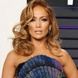 OMG, This New Pic of J.Lo's Abs Is Incredible