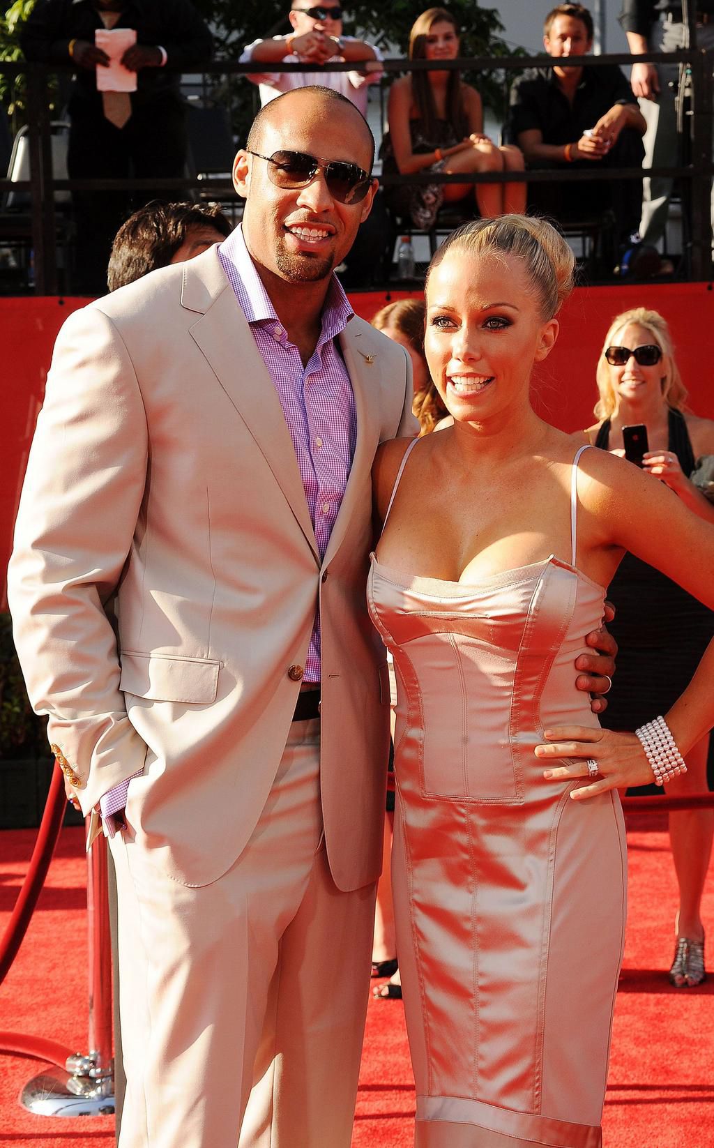 36 Celebs Who Stayed With Their Cheating Partners