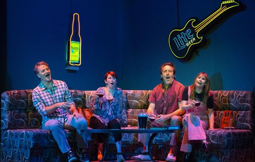 'Linda Vista' Review: A Womanizer Who Devastates as He Charms