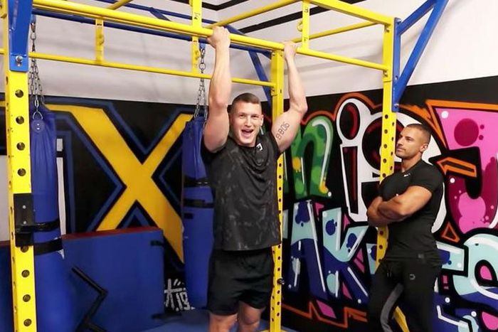 Bodybuilders Try to Survive Marine Fitness Test