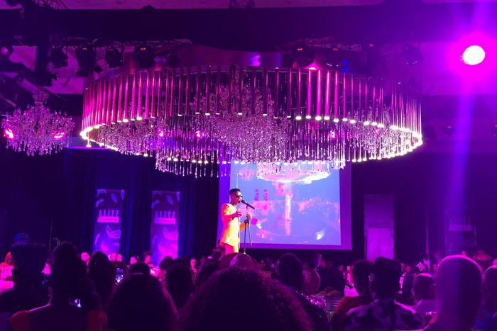 Kidi wows Glitz audience with romantic opening performance