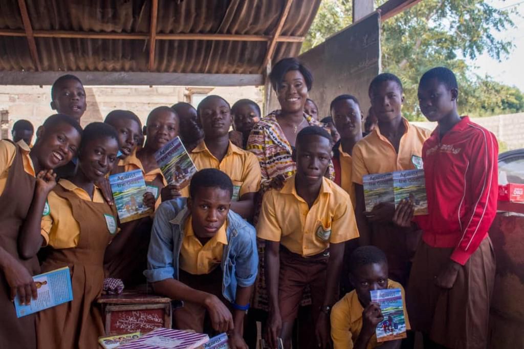 Portia Arthur supports Bokemi Academy with 100 copies of her book