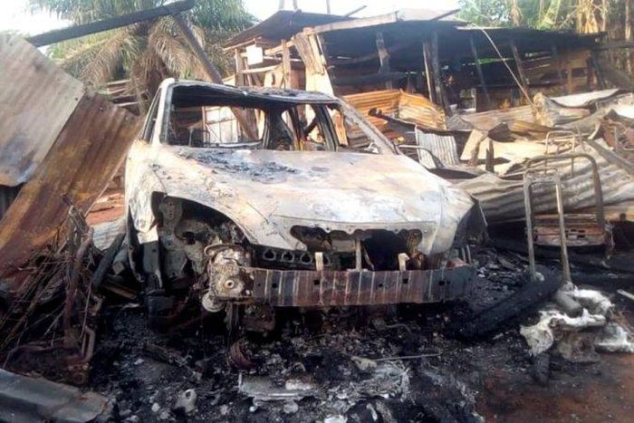 Fire razes down 10 auto mechanic shops at Ahodwo