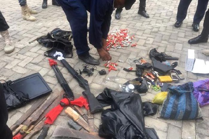 Armed gang arrested after fierce gun battle with police