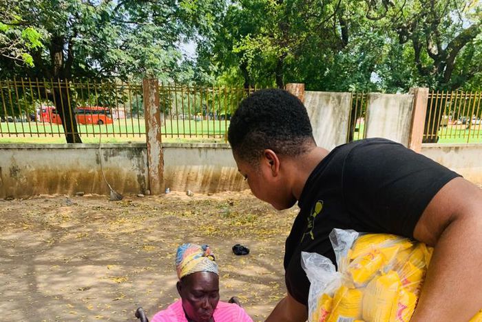 Xandy Kamel feeds the streets