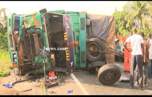 Driver and mate transporting ‘wee’ crash to death on Accra-Kumasi road (3news.com)