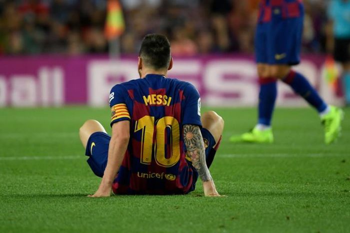 Lionel Messi went off at half-time during Barcelona's 2-1 win over Villarreal on Tuesday.