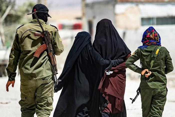 The ruling lays bare a debate over the fate of European citizens who left to join IS and who are now being held in camps in Syria and Iraq