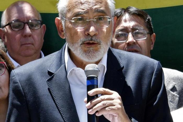 Bolivian presidential hopeful Carlos Mesa has accused the government of fraud over the October 20 general election and demanded the results be annulled