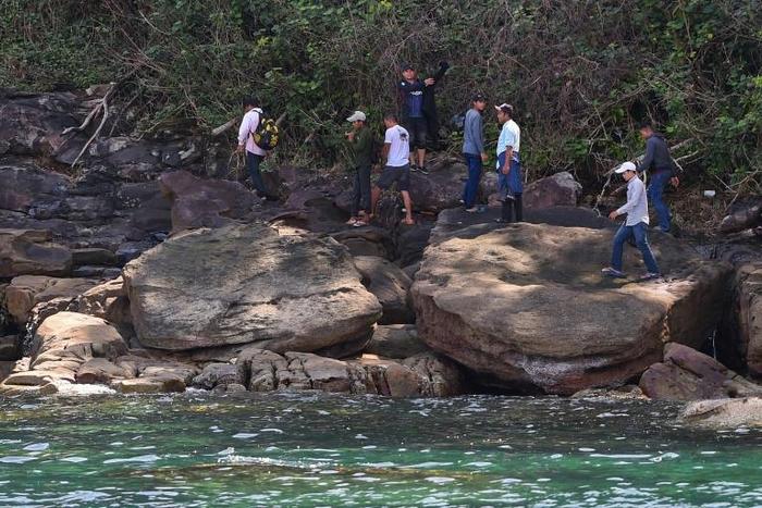 British tourist Amelia Bambridge did not check out from her hostel, triggering a search party of more than 100 people