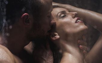 9 Ways to Take Shower Sex From Awkward to Awesome