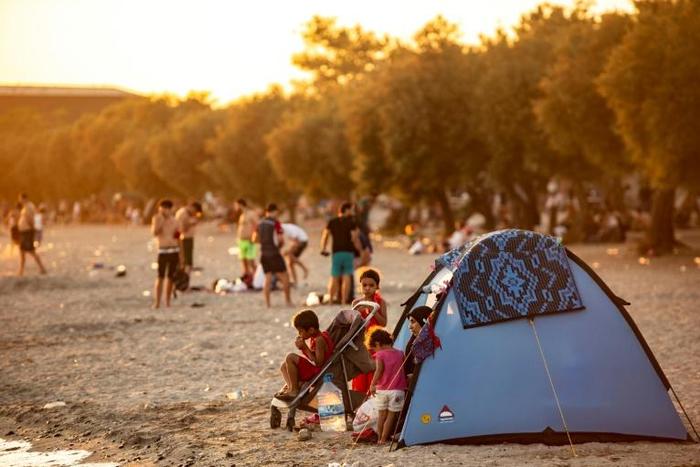NGOs say of the 500,000 Syrian refugees in Istanbul, more than 25,000 are living illegally