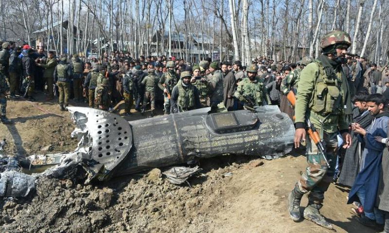 An Indian Air Force helicopter crashed on February 27 as Indian and Pakistani aircraft engaged in dogfights over Kashmir