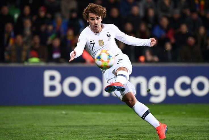Antoine Griezmann scored his 27th goal in 68 internationals as France hammered Moldova