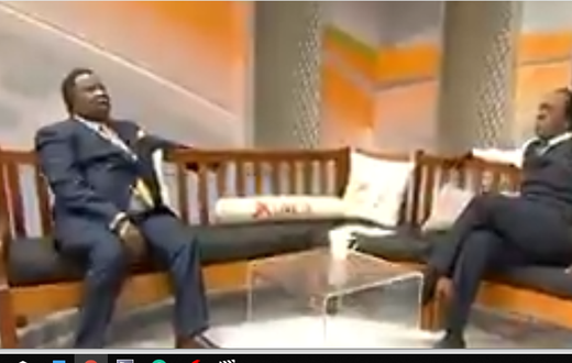 Trade Unions Secretary-General under fire for throwing away expensive iPhone 11 Pro on live TV (video)