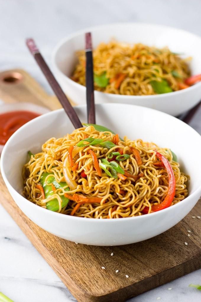 Vegetable lo mein