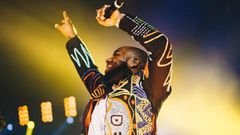 Davido wears a hand-beaded OKUNOREN jacket at his sold-out concert